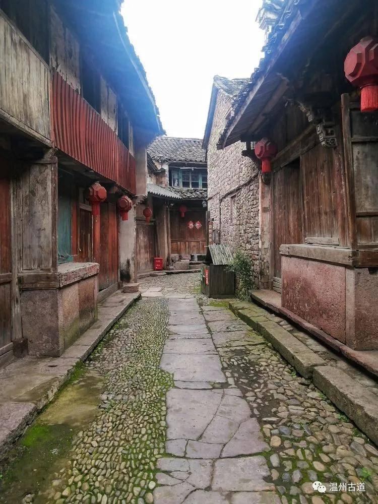 逃出上锁的现代房间6